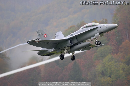 2009-10-08 Meiringen 135 McDonnell Douglas FA-18C Hornet